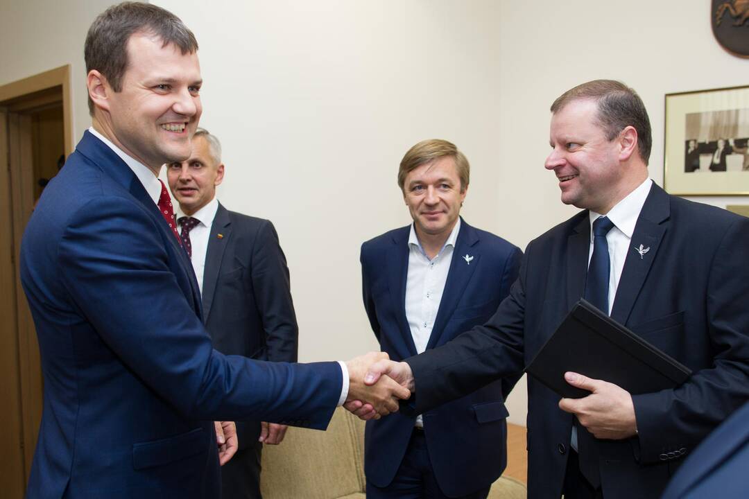 Socialdemokratų skyriai pasisakys dėl koalicijos su „valstiečiais“ ateities 