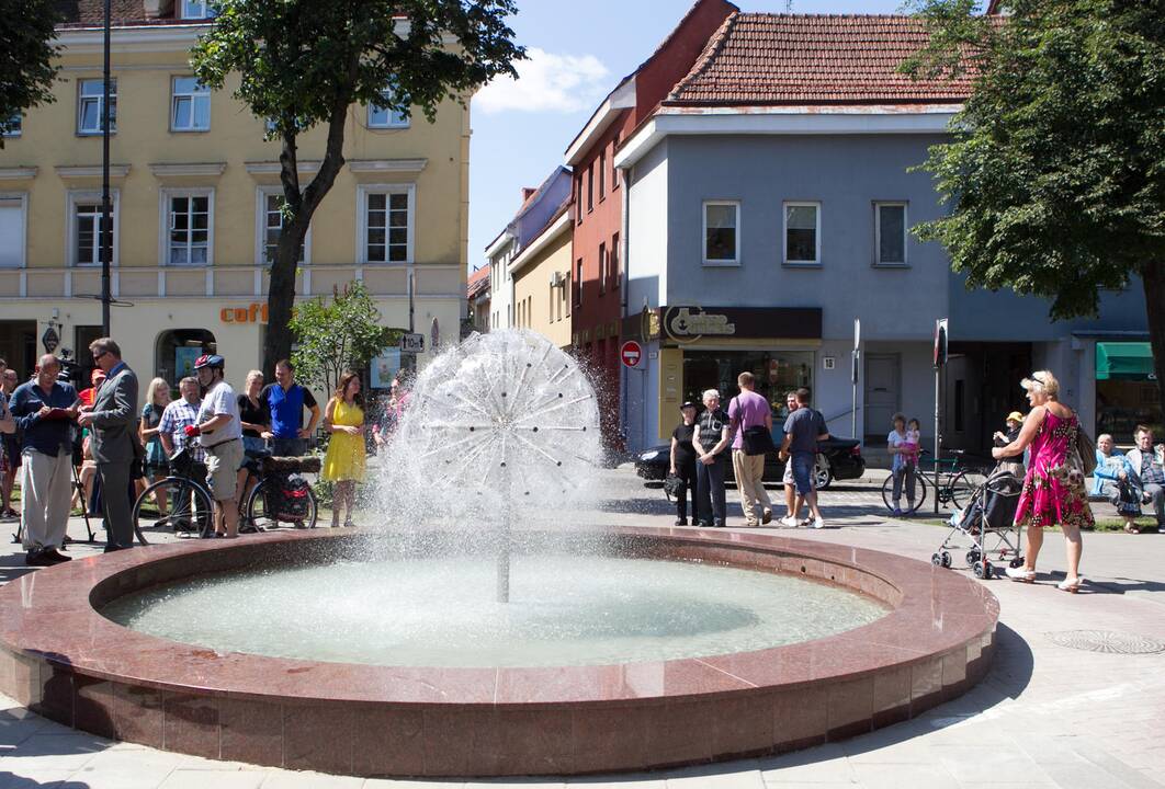 Sostinės centre – nuo sovietmečio likusi informacinė lentelė