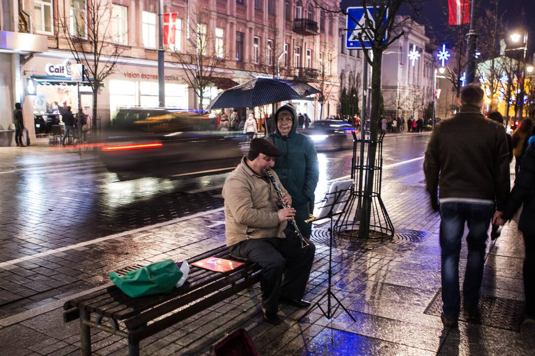 Penktadienį Vilniaus dangus bus apniukęs