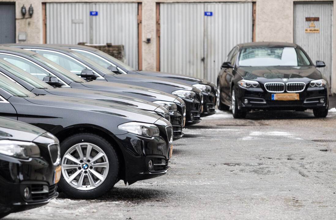 Viceministrai ir ministerijų kancleriai neteks transporto kompensacijų