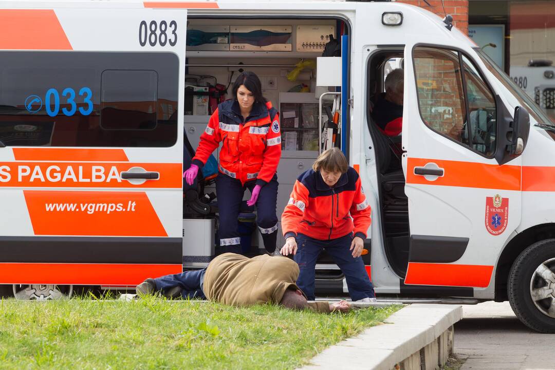 Gali būti, kad suteikti pirmąją pagalbą esate įpareigoti įstatymu