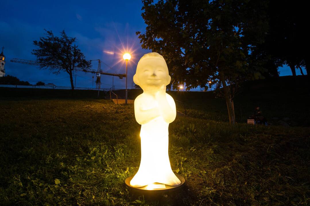 Misionierių sodų parke – šviečiantis angelas