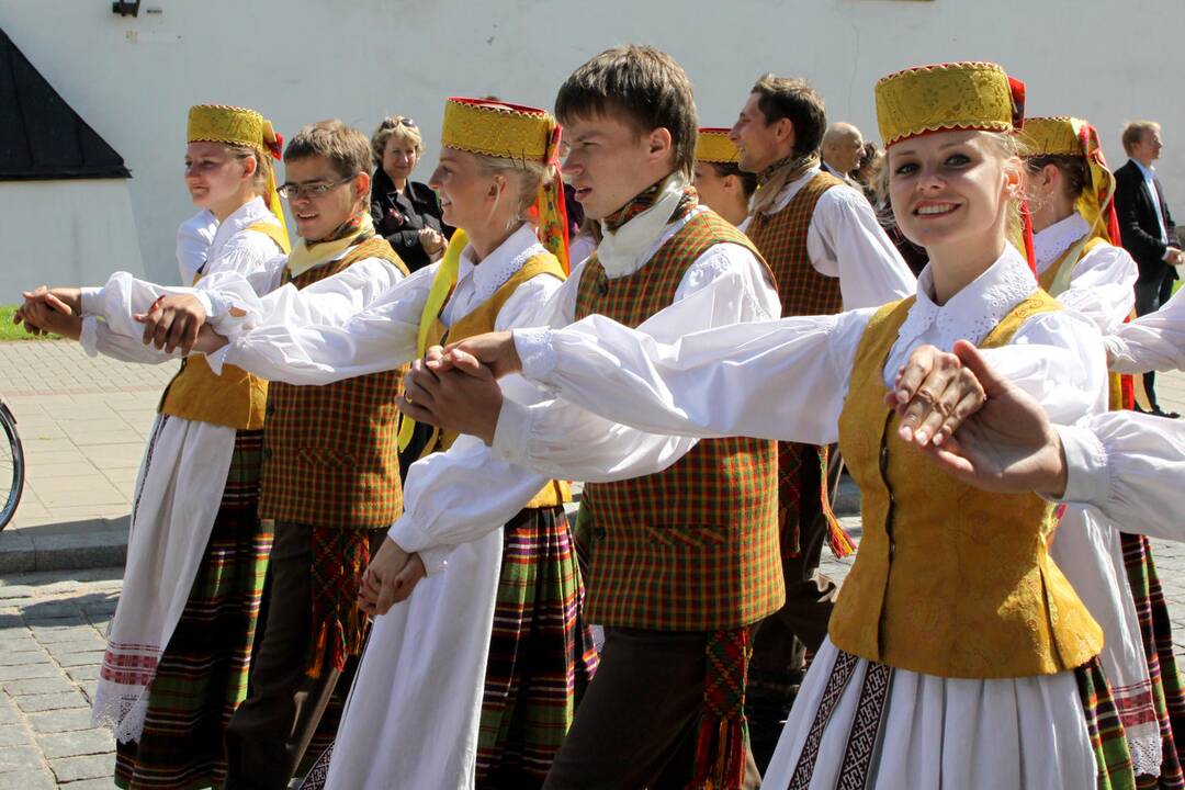 Vilniaus universitete – tarptautinis liaudiškos muzikos festivalis