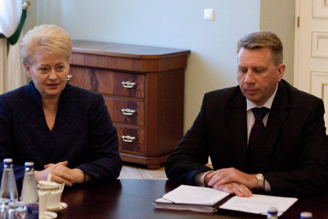 Prezidentė kreipėsi į Seimą dėl laikino generalinio prokuroro nušalinimo