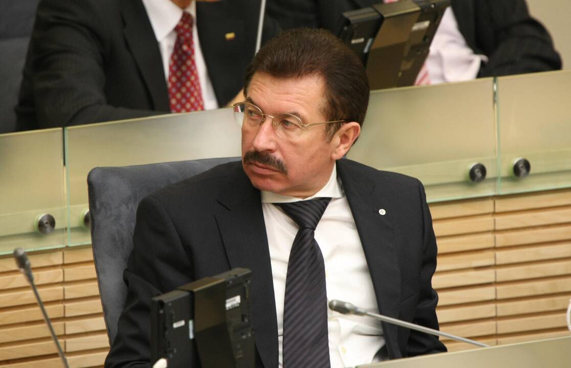Seimo nariui R. A. Ručiui grįžo specialiojo liudytojo statusas