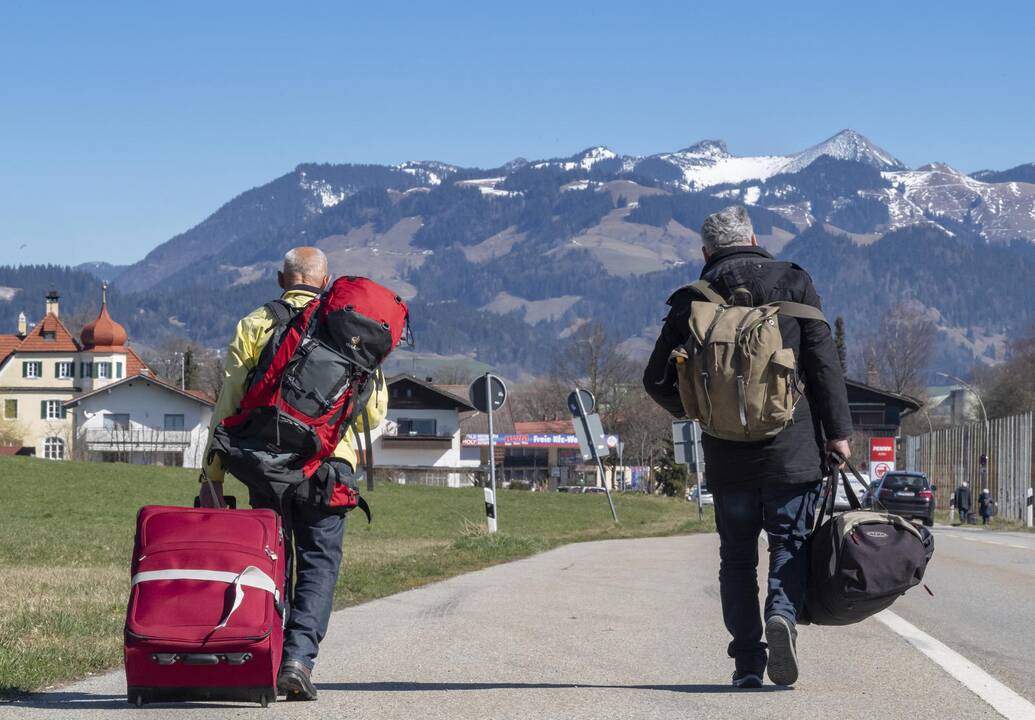 Iš Vokietijos pajudėjo specialus traukinys, į Lietuvą grįžta 35 piliečiai