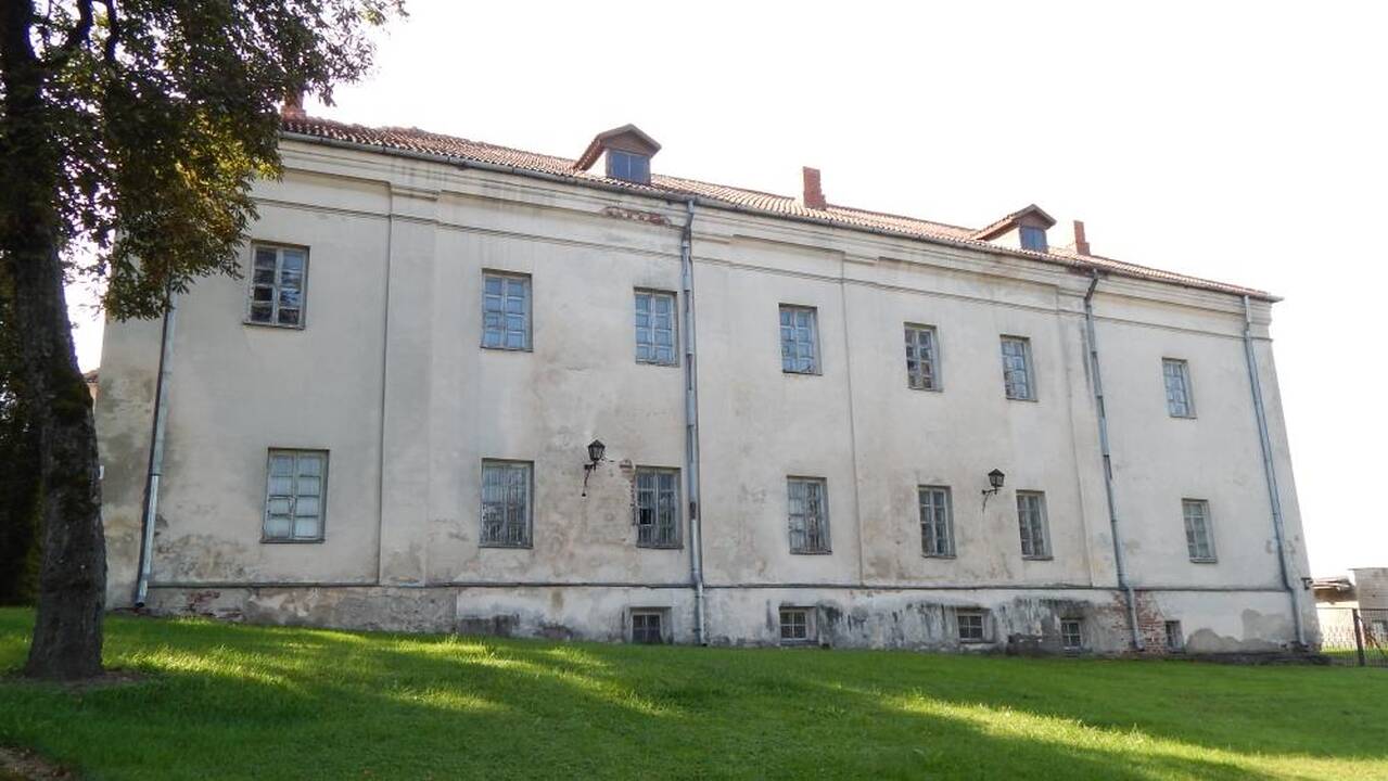 Buvusiame vienuolyno pastate norima įkurdinti Raseinių merą