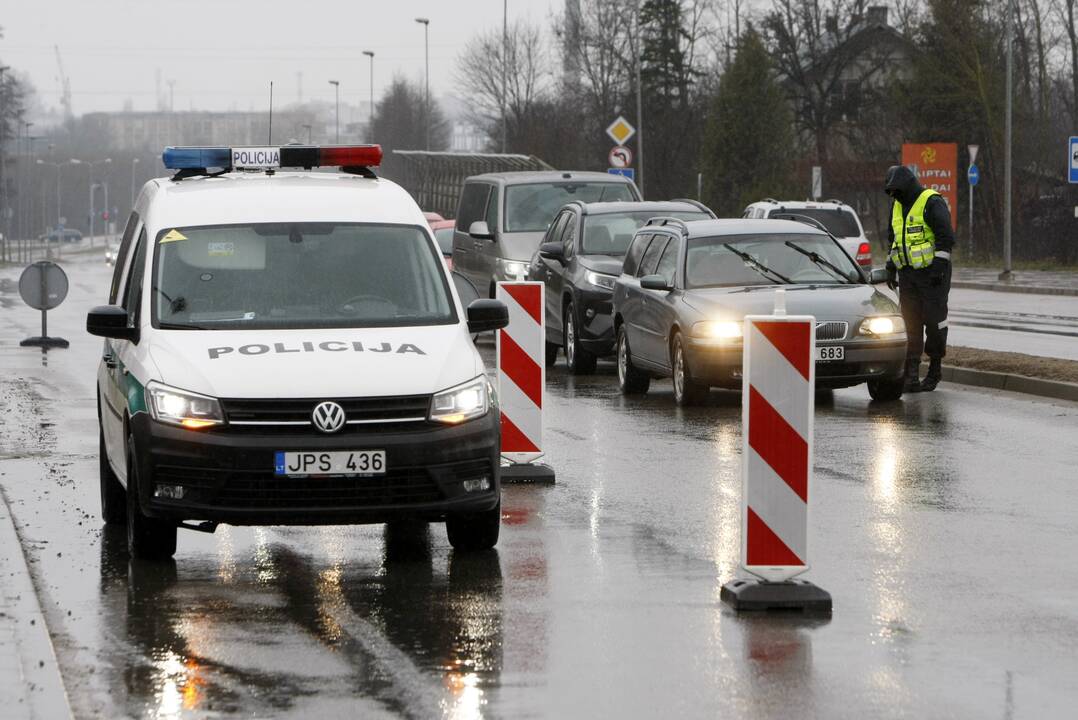 Klaipėdos policijos pareigūnai dirba postuose