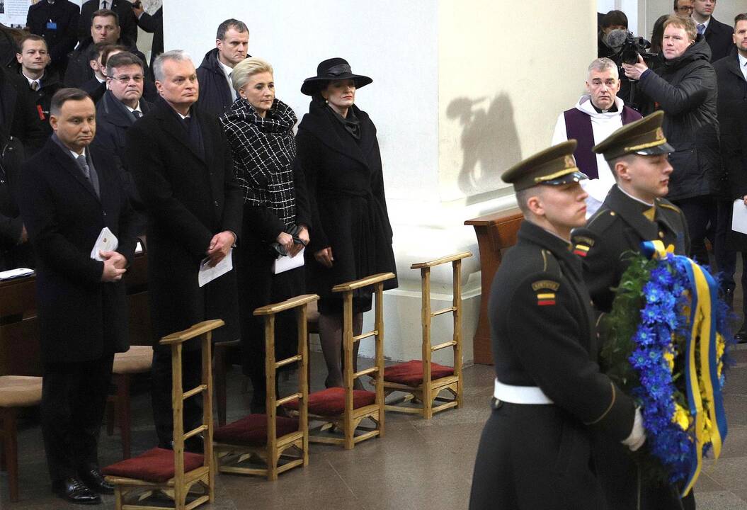 Iškilmingos sukilimo vadų laidotuvės