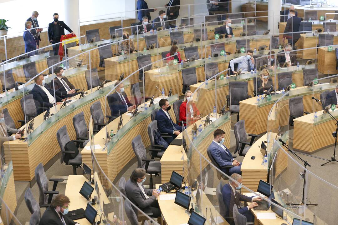 Seimas po svarstymo sutarė tobulinti parlamento darbo reglamentavimą