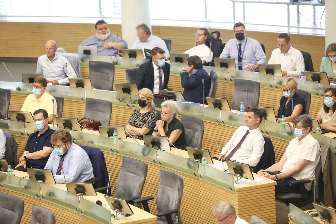 Seimas susirinko į neeilinę sesiją