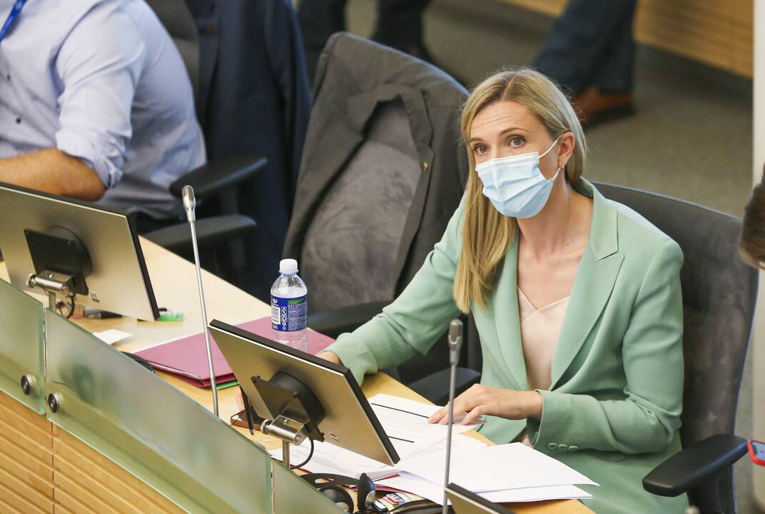 Seimas susirinko į neeilinę sesiją