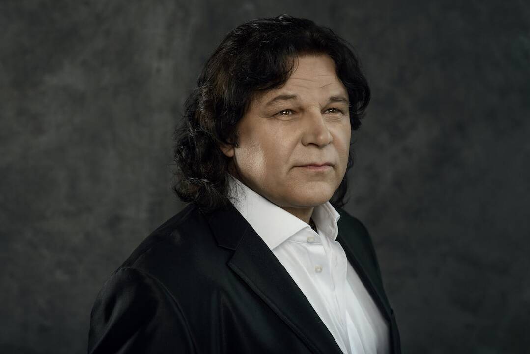 R. Dambrausko hituose – ne viena intriguojanti paslaptis