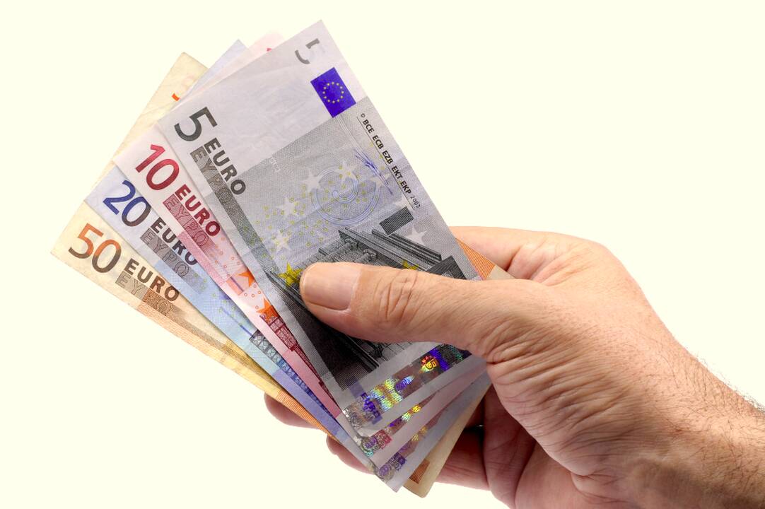 Vyras banko sąskaitoje pasigedo 9,3 tūkst. eurų