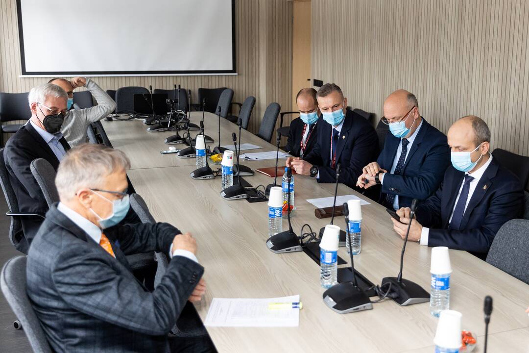 Seimo komisijos posėdis dėl premjero kabineto remonto