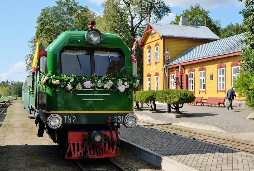 Aukštaitijos siaurukas atnaujina reguliarius reisus iš Anykščių