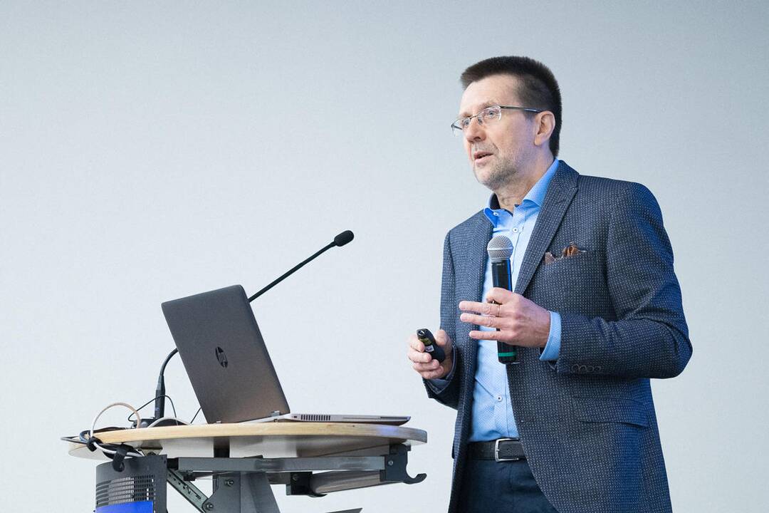 Profesorius V. Šikšnys: nuožmių ligų išgydymas – tik laiko klausimas