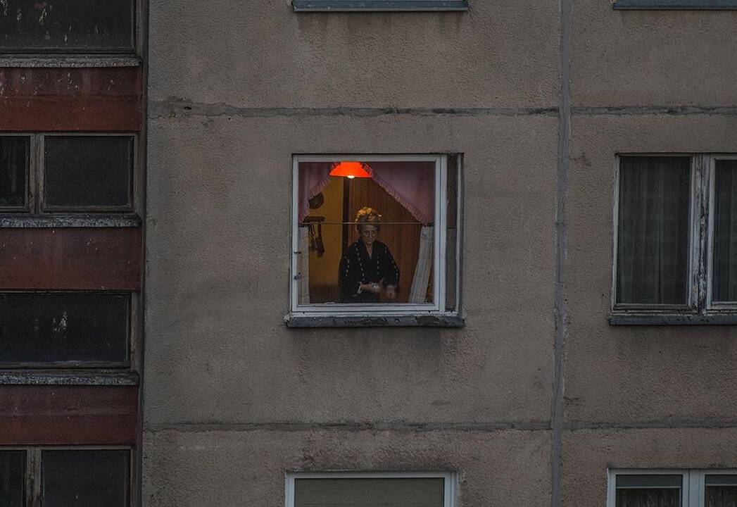 Fragmentas iš Vytauto K. Juozėno videoinstaliacijos „Blokiniai“