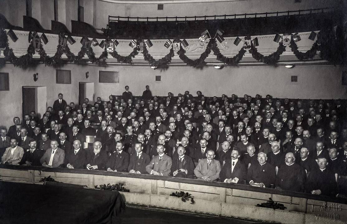 Medininkų pilyje – Vilniaus konferenciją menanti fotoparoda
