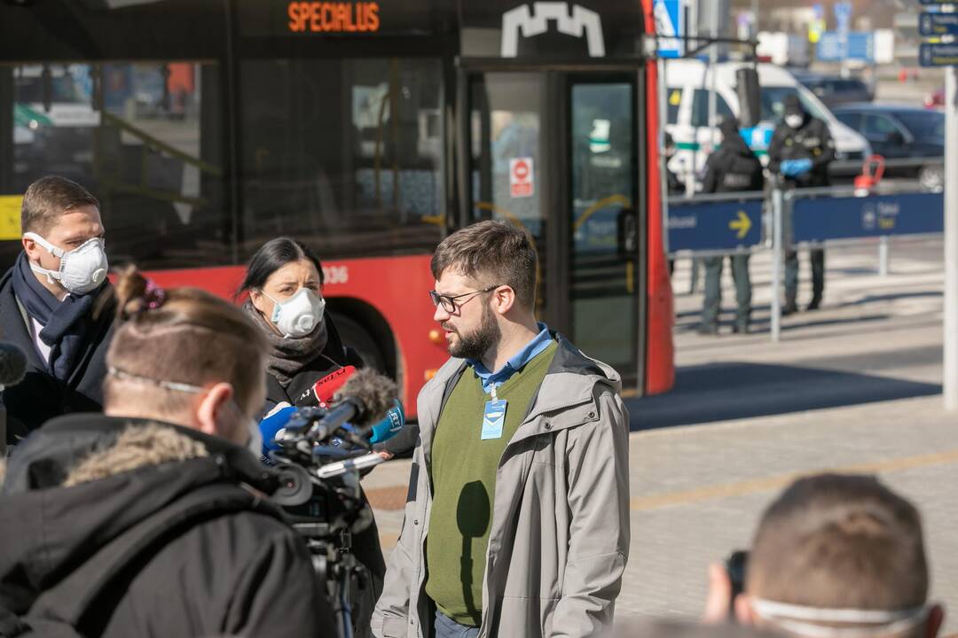 Visi grįžusieji į Vilnių iš užsienio izoliuojami viešbučiuose