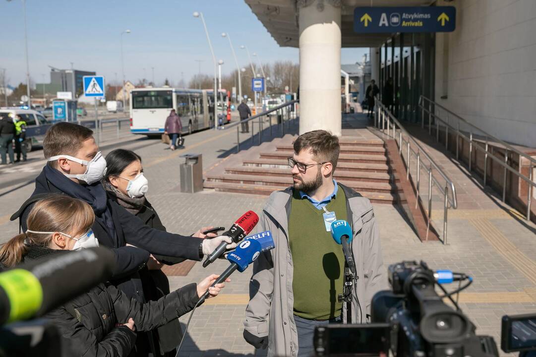 Visi grįžusieji į Vilnių iš užsienio izoliuojami viešbučiuose