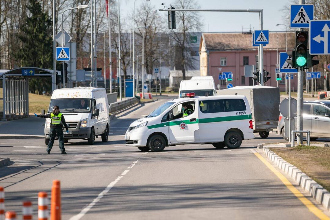 Visi grįžusieji į Vilnių iš užsienio izoliuojami viešbučiuose