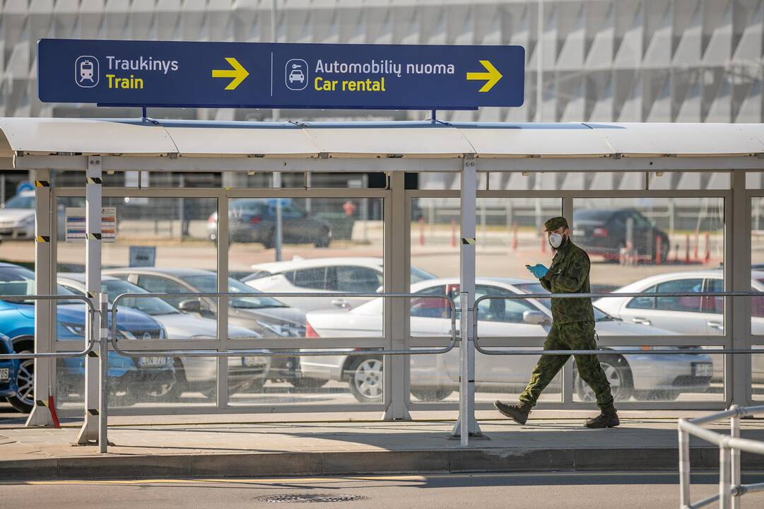 Visi grįžusieji į Vilnių iš užsienio izoliuojami viešbučiuose