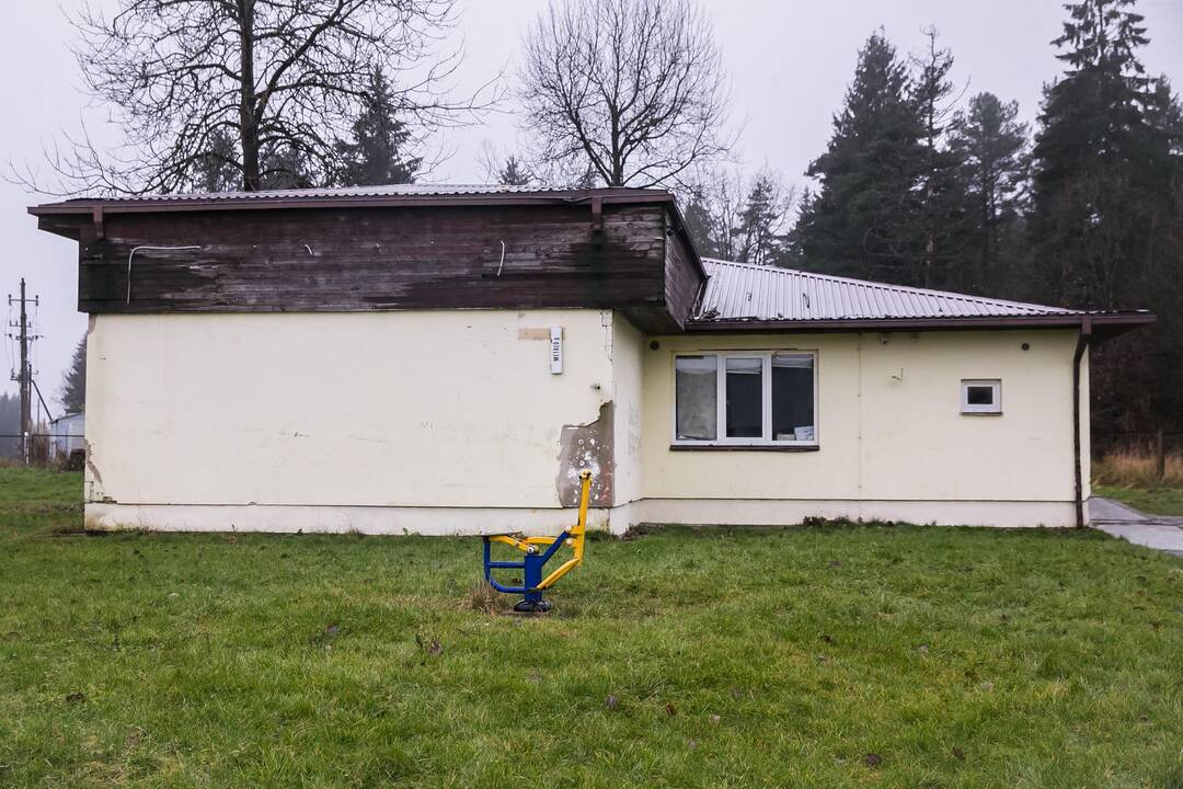 Į romų taborą užsuko Seimo nariai