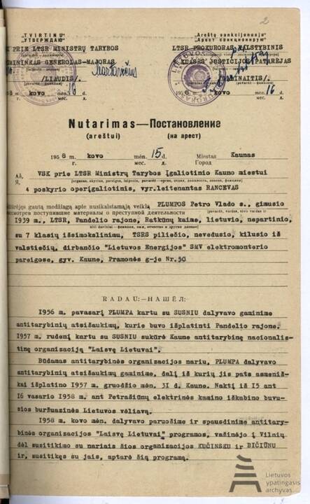 Įvertinimas: disidentas 2017-aisiais Seime atsiėmęs apdovanojimą – už viso gyvenimo nuopelnus Lietuvai skiriamą skulptūrėlę "Žinia".