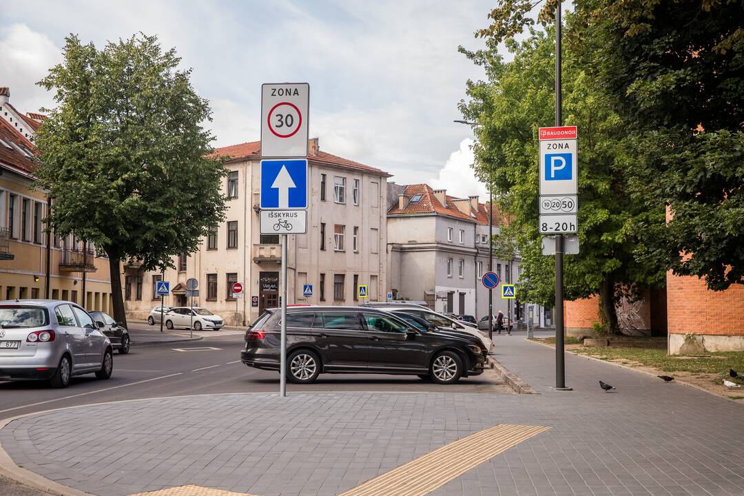Darbai: šiuo metu pasirašytos sutartys su rangovais dėl sistemos diegimo.