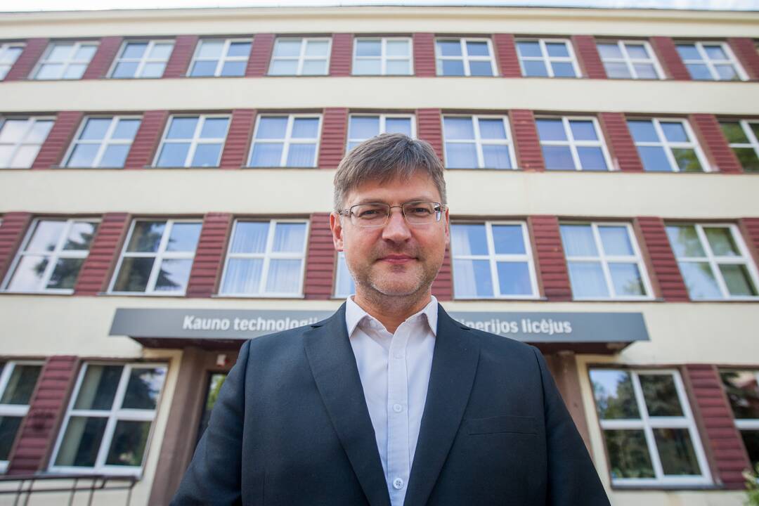  Retenybė: vaikai mokyklose vis mažiau laiko leidžia bendraudami ar žaisdami stalo žaidimus, nes turi telefonus.