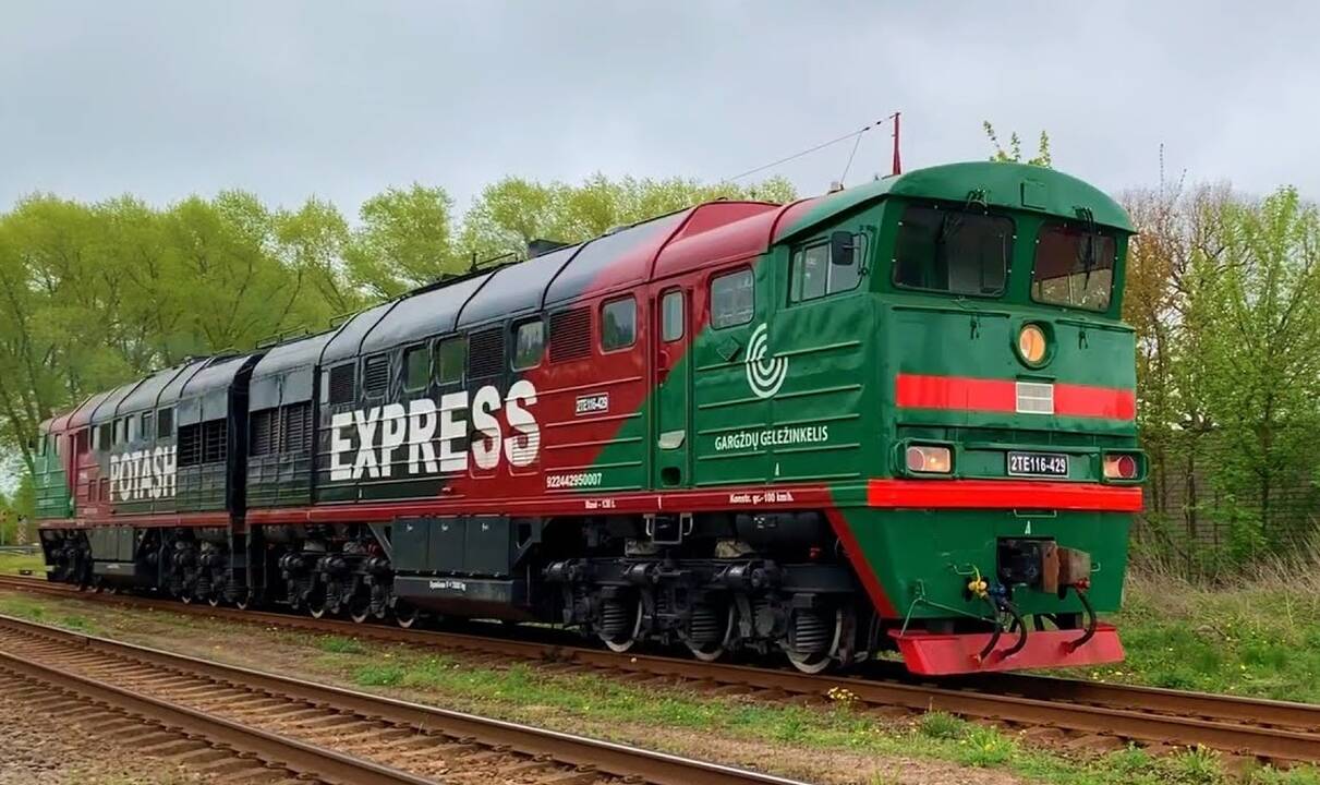 Netgi Konkurencijos taryba laikosi nuostatos, kad Susisiekimo ministerija sudarė palankesnes sąlygas iš Lietuvos geležinkelių gimusiam vežėjui „LTG Cargo“.