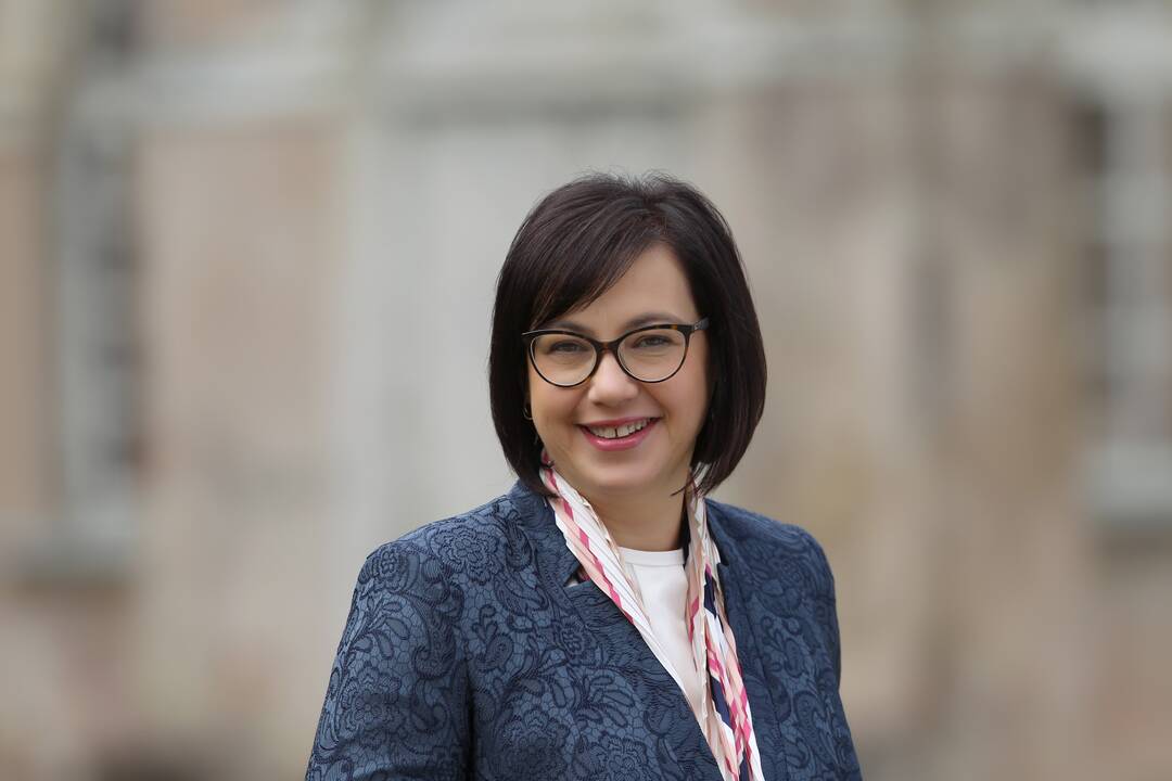 Gražėja: taip pagrindinė Kauno rajono Kalėdų eglė atrodė ketvirtadienio vidurdienį.