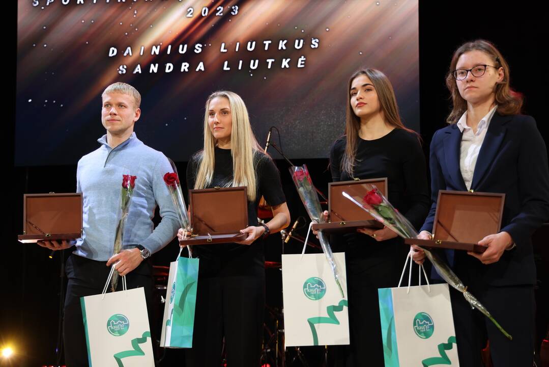 Neįveikiamos: „CASCADA-HC Garliava SM“ rankininkės 2022–2023 m. sezoną nepralaimėjo nė vienų oficialių Lietuvos rankinio federacijos organizuojamų varžybų.