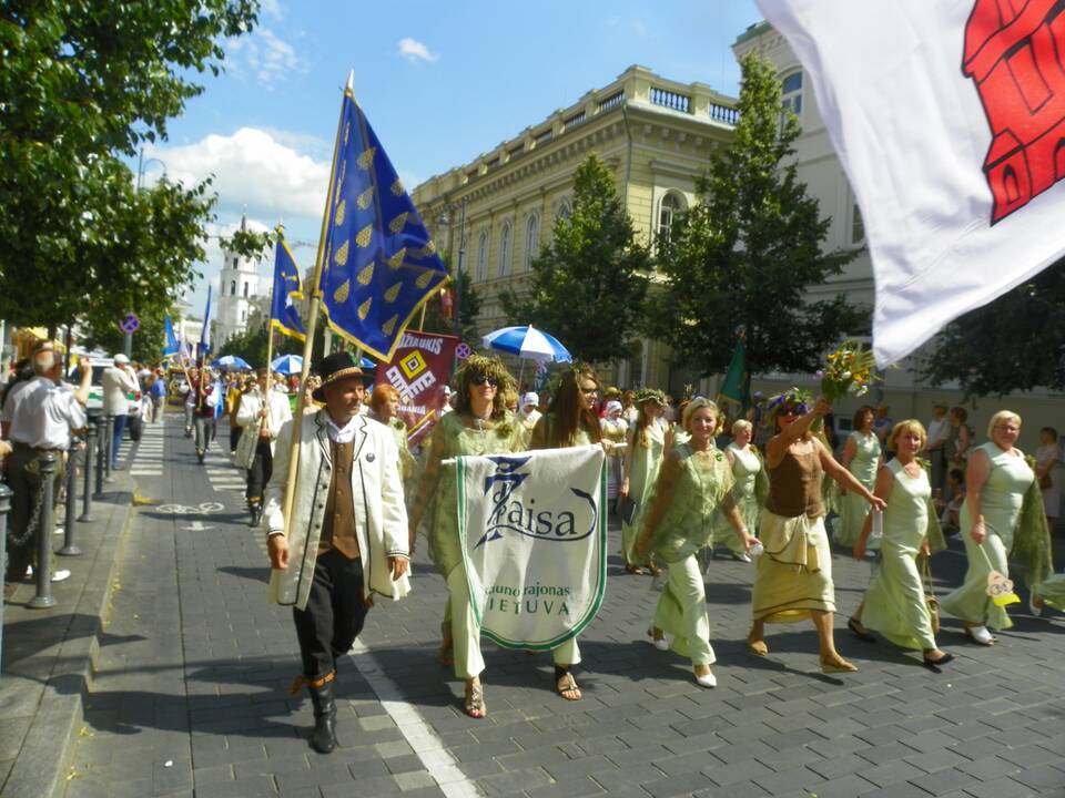 Augimas: kolektyvų, norinčių dalyvauti Dainų šventėje, pakaunėje daugėja.