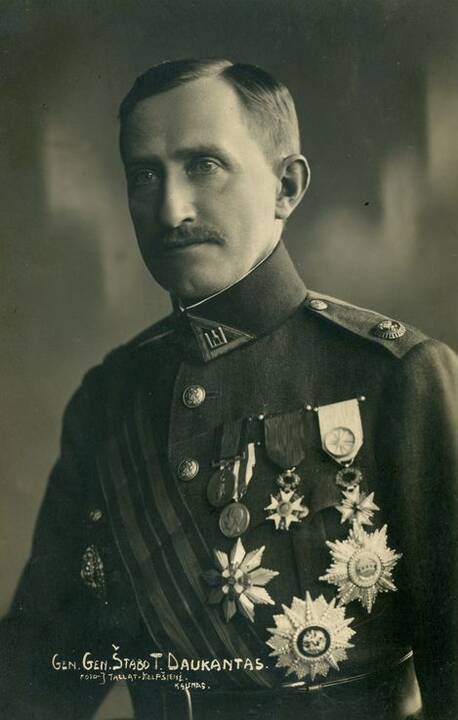 Laikmetis: statybos Žiemos uoste 1932 m.