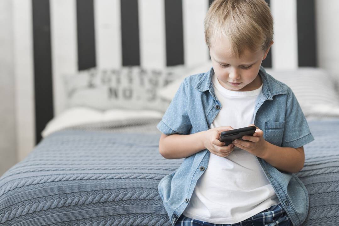 Situacija: mobiliojo ryšio, įskaitant ir 5G ryšį, pagrindinis sveikatai įtaką darantis veiksnys yra elektromagnetinis laukas.