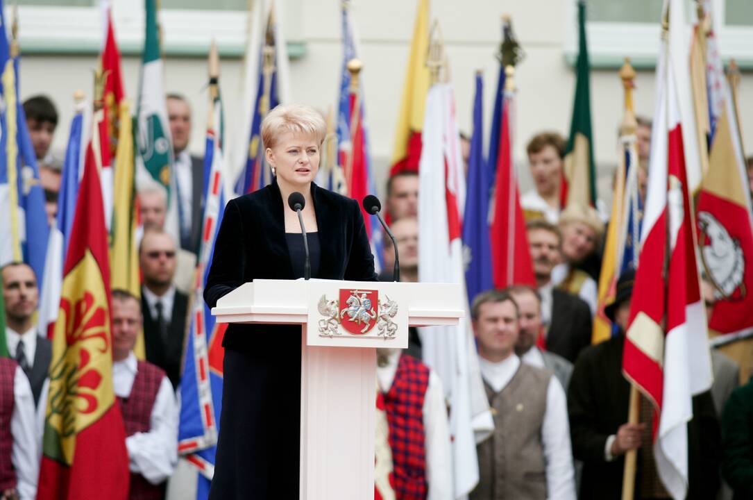 Dėmesys: 2019-aisiais G. Nausėda siekė paspausti kuo daugiau rankų, ypač tyliosios Lietuvos žmonių, kurie dažnai nepelnytai užmirštami.
