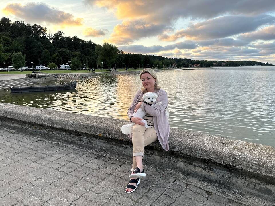 Kartu: bišonė Snaigė tapo Gaižauskų šeimos numylėtine.