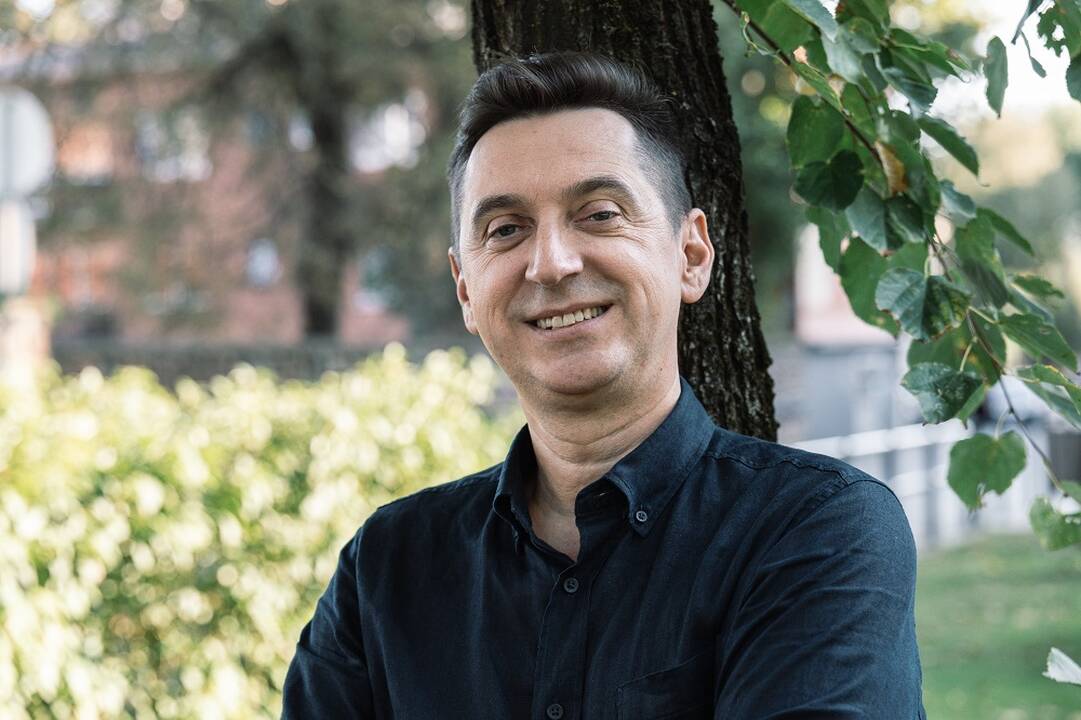 Kvietimas: Džo-Džozefinos ir Džerio-Dafnės vaidmenų atlikėjai kviečia žiūrovus į Kauno valstybinio muzikinio teatro premjerą – miuziklą „Sugar“. 