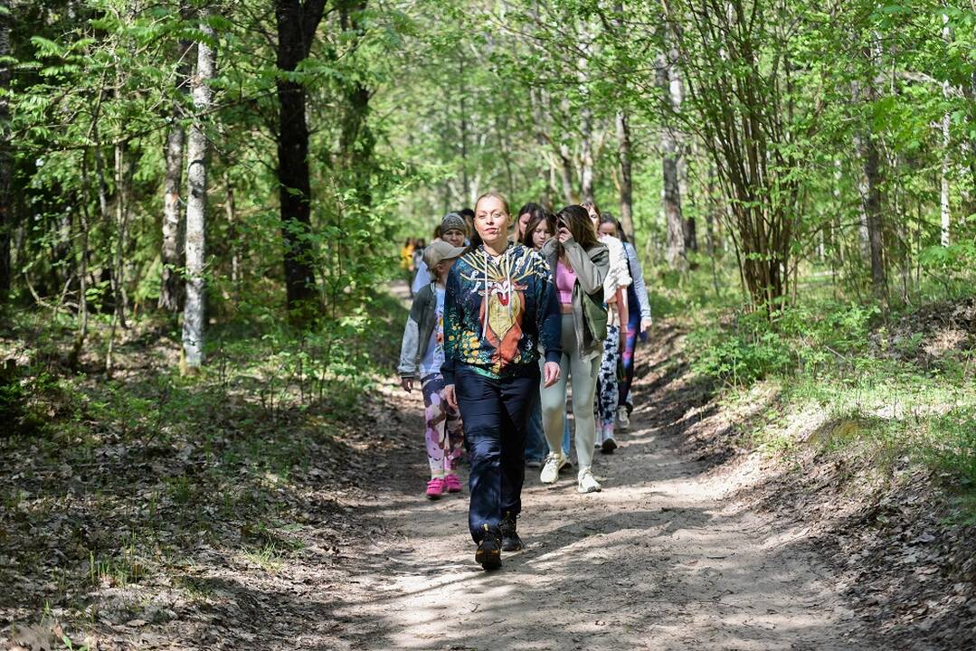 Svarbiausia: „Su Mindaugu labai stengiamės suprasti, o ne „nugalėti“. Nes kam iš viso laimėti šeimoje? Šeima juk ne ringas“, – dalijasi šeimos taisykle J. Vidugirienė.
