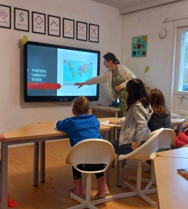 Atvirai: šešių vaikų mama A. Sinicė įsitikinusi, kad pasitikėjimas svarbus ir šeimoje, ir darbe. 