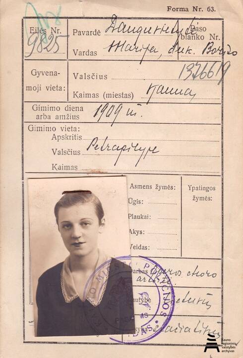 Ypatumai: kitaip nei įprasta dabar, tarpukariu pasuose buvo nurodoma ir jo savininko tikėjimas, profesija, naudojamos ne vien portretinės nuotraukos.