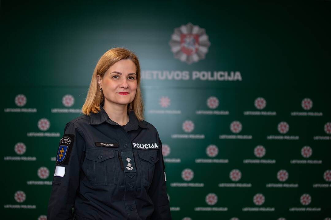 Nuostoliai: Liepų gatvėje esančio namo savininkams teks vėl dažyti visą sieną. Fasadas išpaišomas ne pirmą kartą.