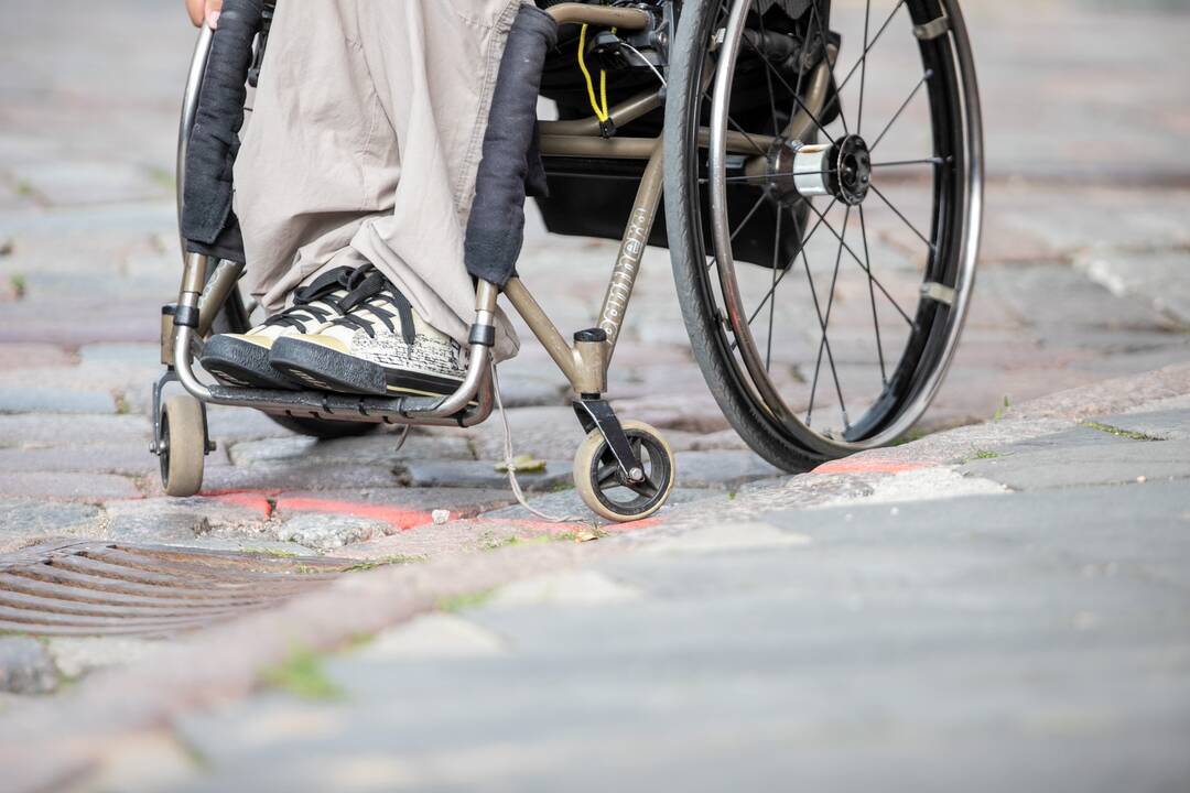 Situacija: Lietuvoje vadovaujamose pozicijose dirba tik šiek tiek daugiau nei 4 tūkst. žmonių, turinčių negalią.