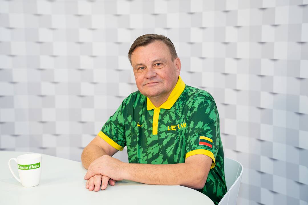 Dilema: V. Gedvilas trenerio poste labiausiai geidžia Š. Jasikevičiaus, bet kur kas realiau susitarti su G. Žibėnu (antras iš dešinės).