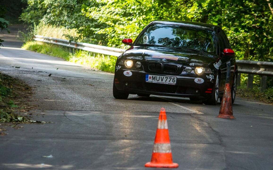 Pergalė: A. Valuckas ir D. Vasiliauskas iškovojo Prezidento taurę.