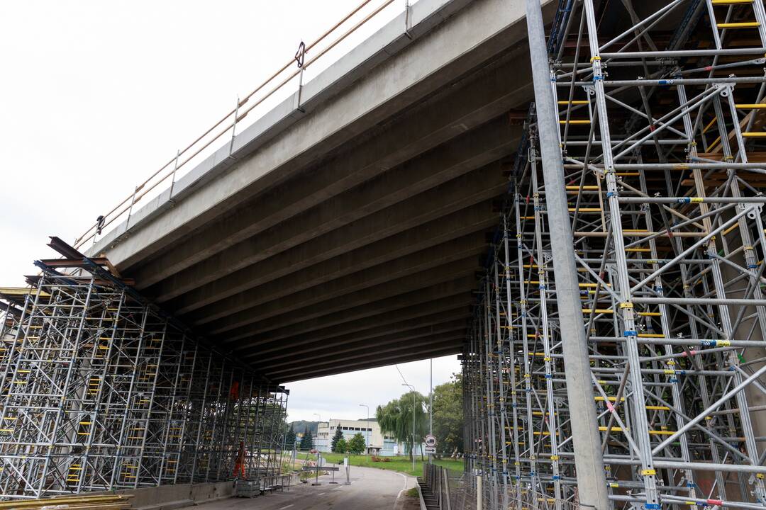 Terminas: Marvelės viaduku automobiliai galės važiuoti nuo rugsėjo pradžios.