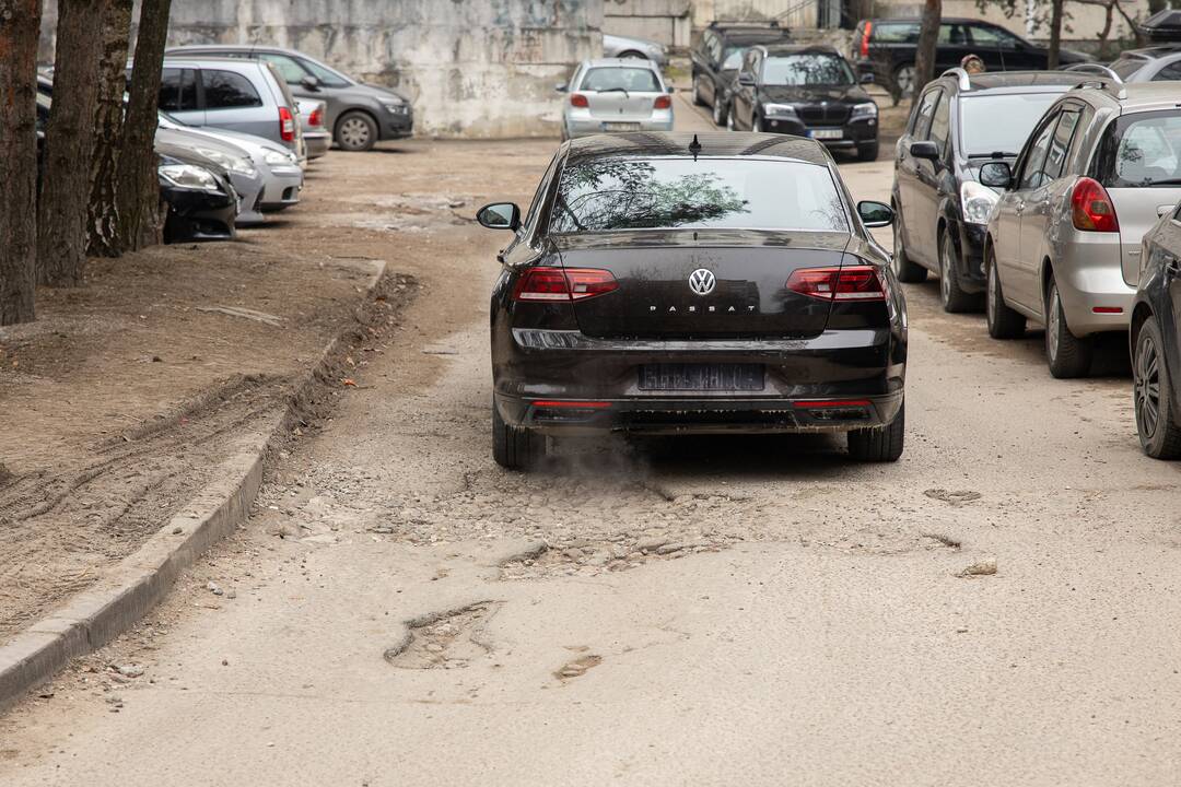 Akcentas: gražūs ratai turi didelės įtakos visai automobilio vertei.