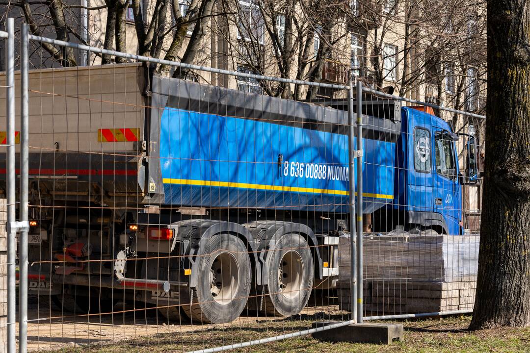 Darbai: Karaliaus Mindaugo prospekte ruošiamasi tvarkyti šilumos tinklus.